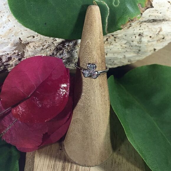 CZ Claddagh sterling silver Irish ring size 8 - Picture 6 of 7